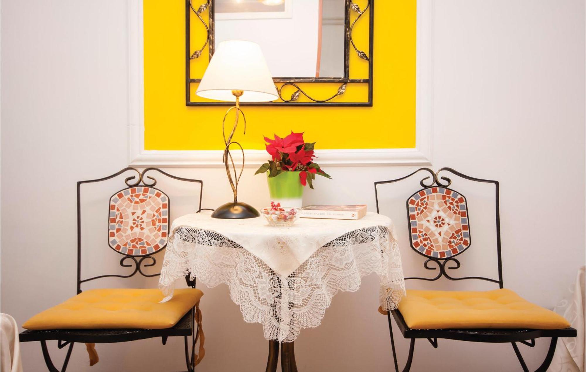 Cozy Apartment In Brodarica With Wifi Extérieur photo